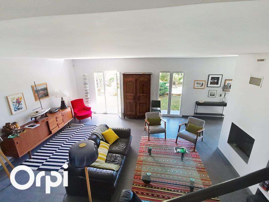 Maison à LA CADIERE-D'AZUR