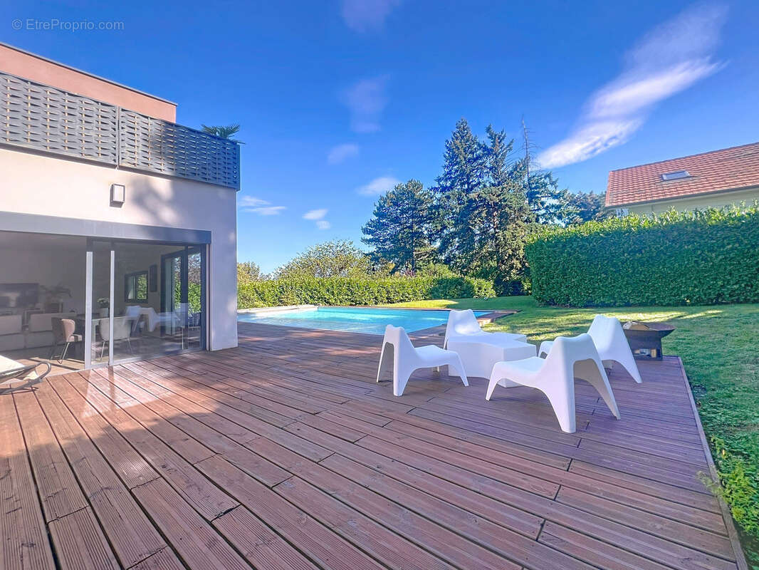 Maison à TASSIN-LA-DEMI-LUNE