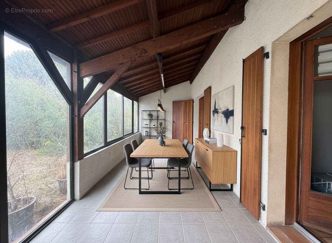 Maison à SAINT-YRIEIX-SUR-CHARENTE