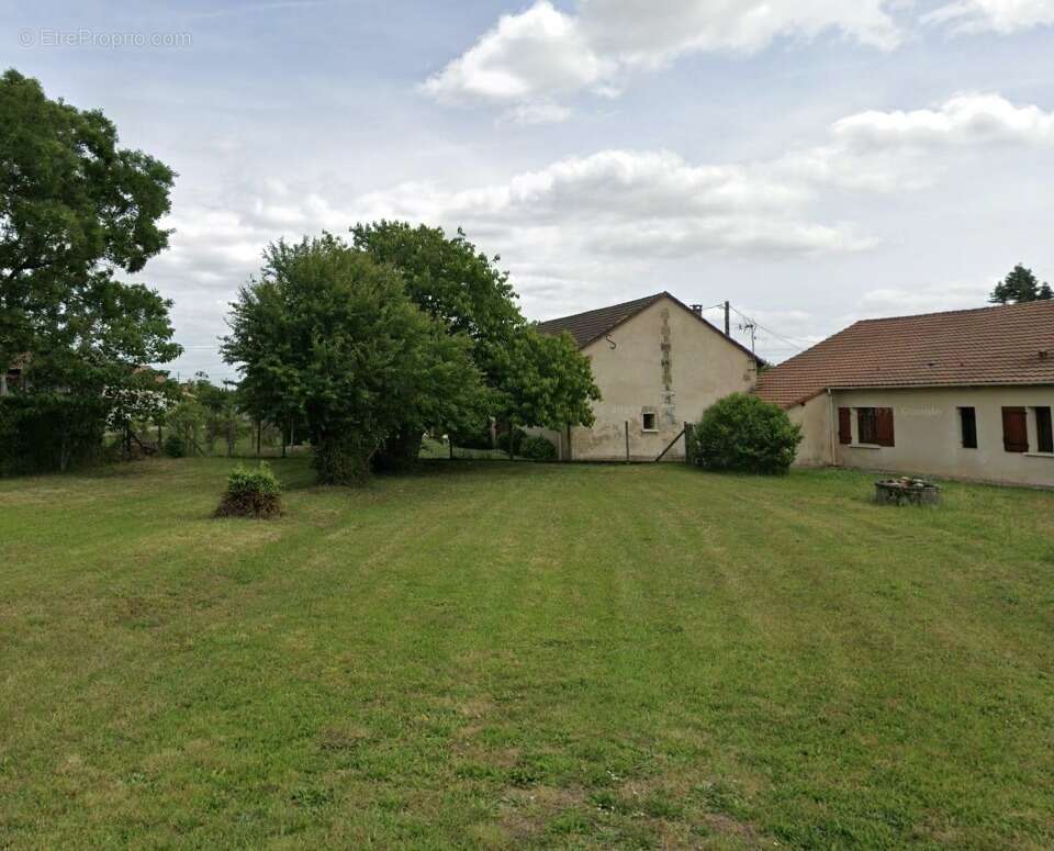 Terrain 625 m² à Saint-Pierre-D'eyraud  - photo 3