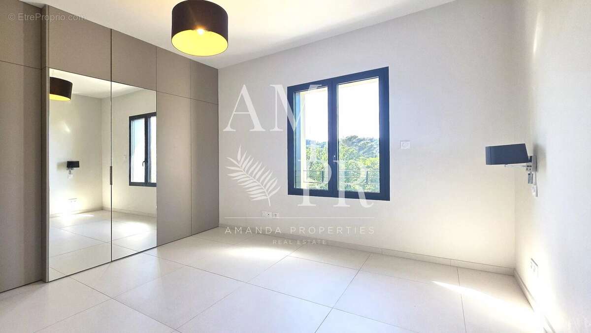 Maison à MOUGINS