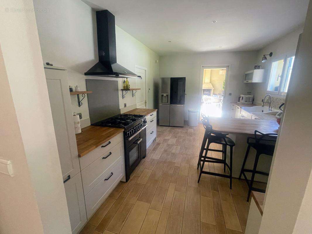 Maison 233 m² à Rognes  - photo 21