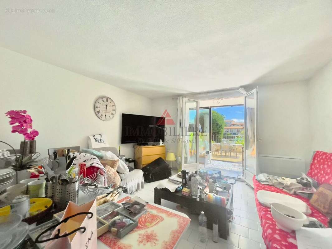 Appartement à COGOLIN