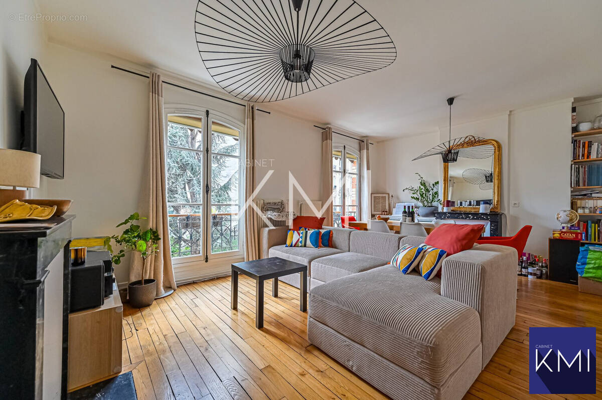 Appartement à PARIS-14E