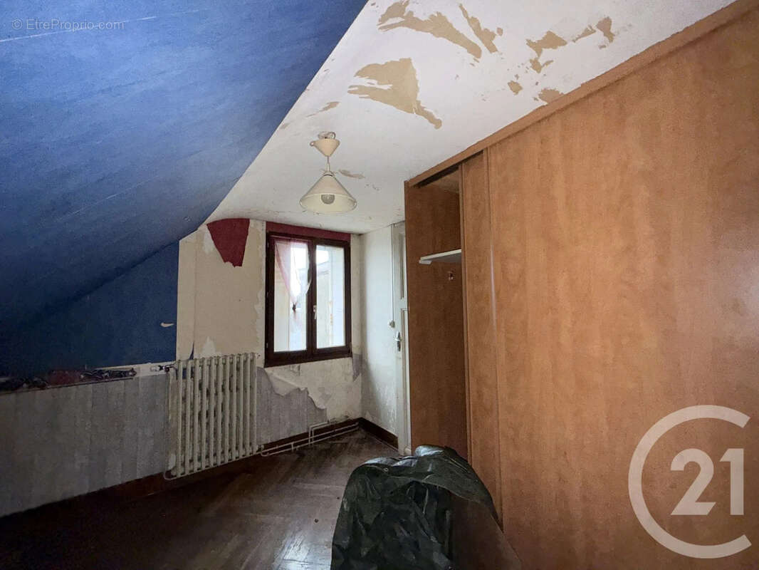 Maison à SAINT-QUENTIN