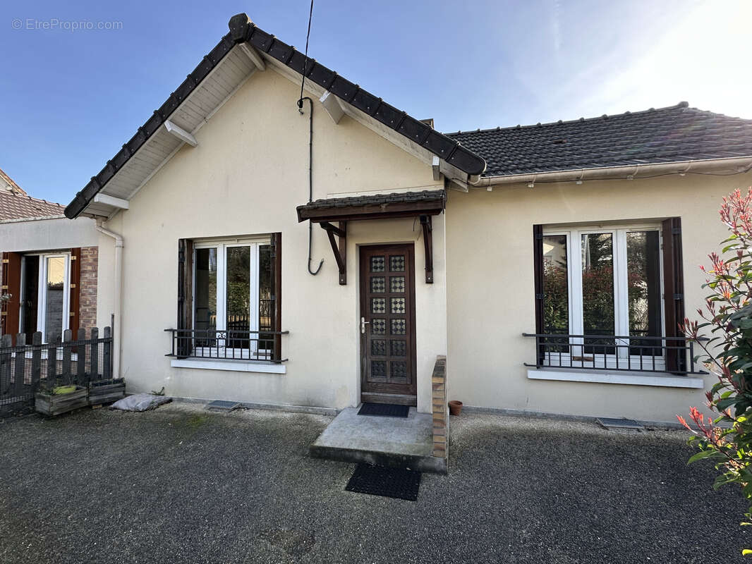 Maison à VAIRES-SUR-MARNE