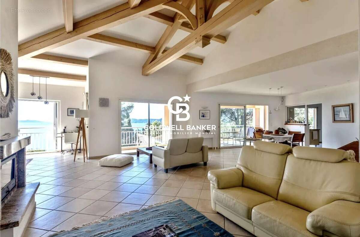 Maison à LE LAVANDOU