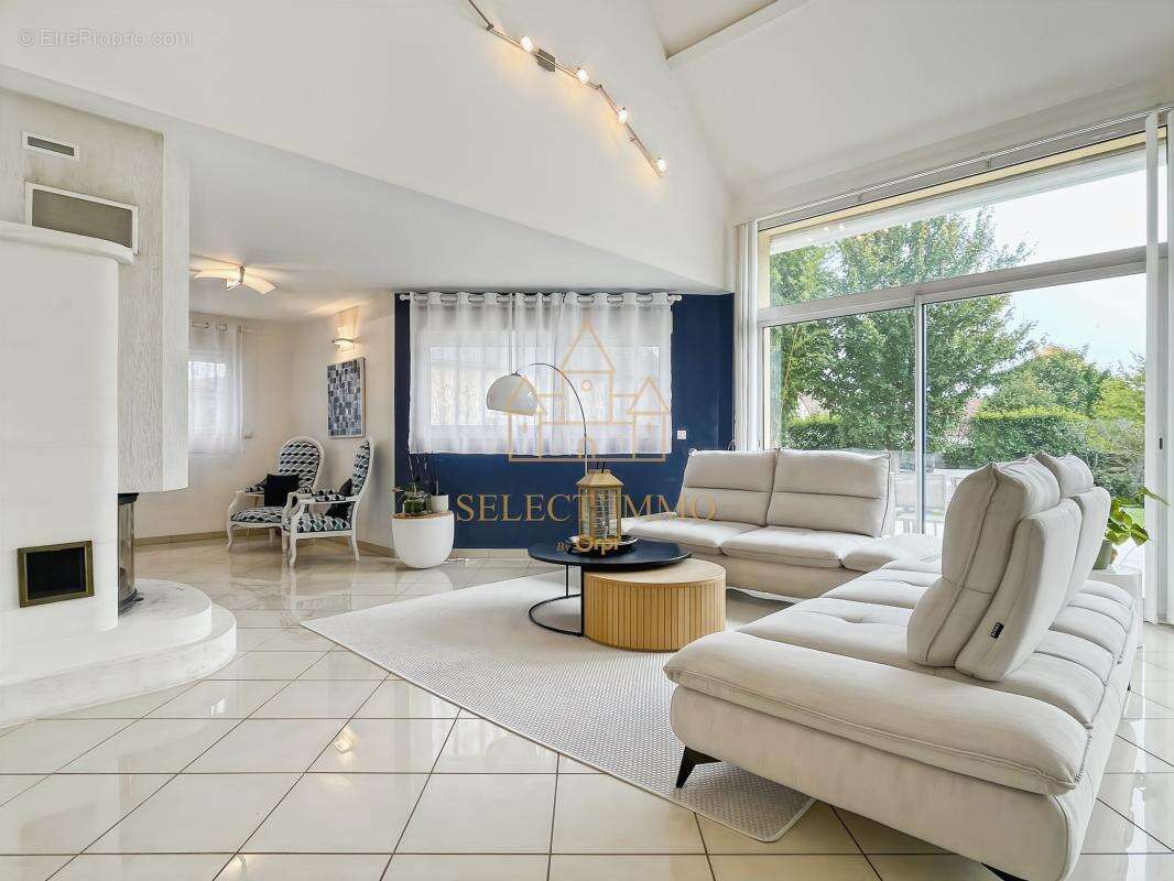 Magnifique maison 220m² et sa dépendance de 40m² à 5 min d'Évreux - photo 2