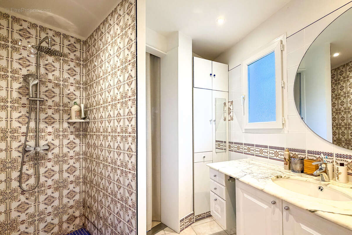 Maison à BORMES-LES-MIMOSAS