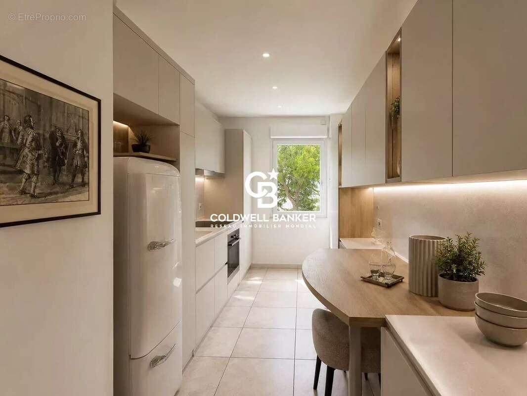 Appartement T4 et Garage, résidence de standing avec piscine proche centre ville - 83400 Hyères - photo 13