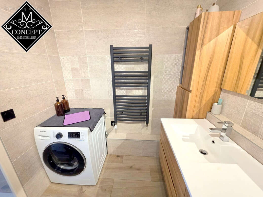 Appartement à POISY