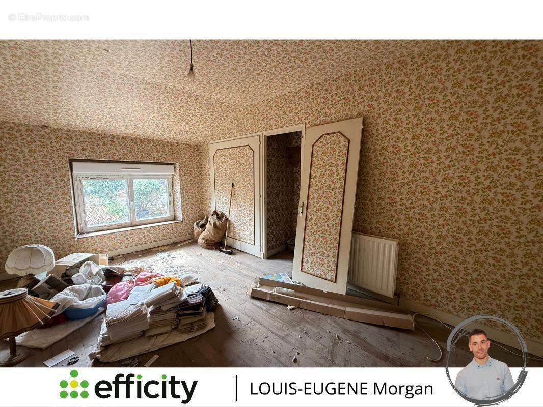 Maison à MAUPREVOIR