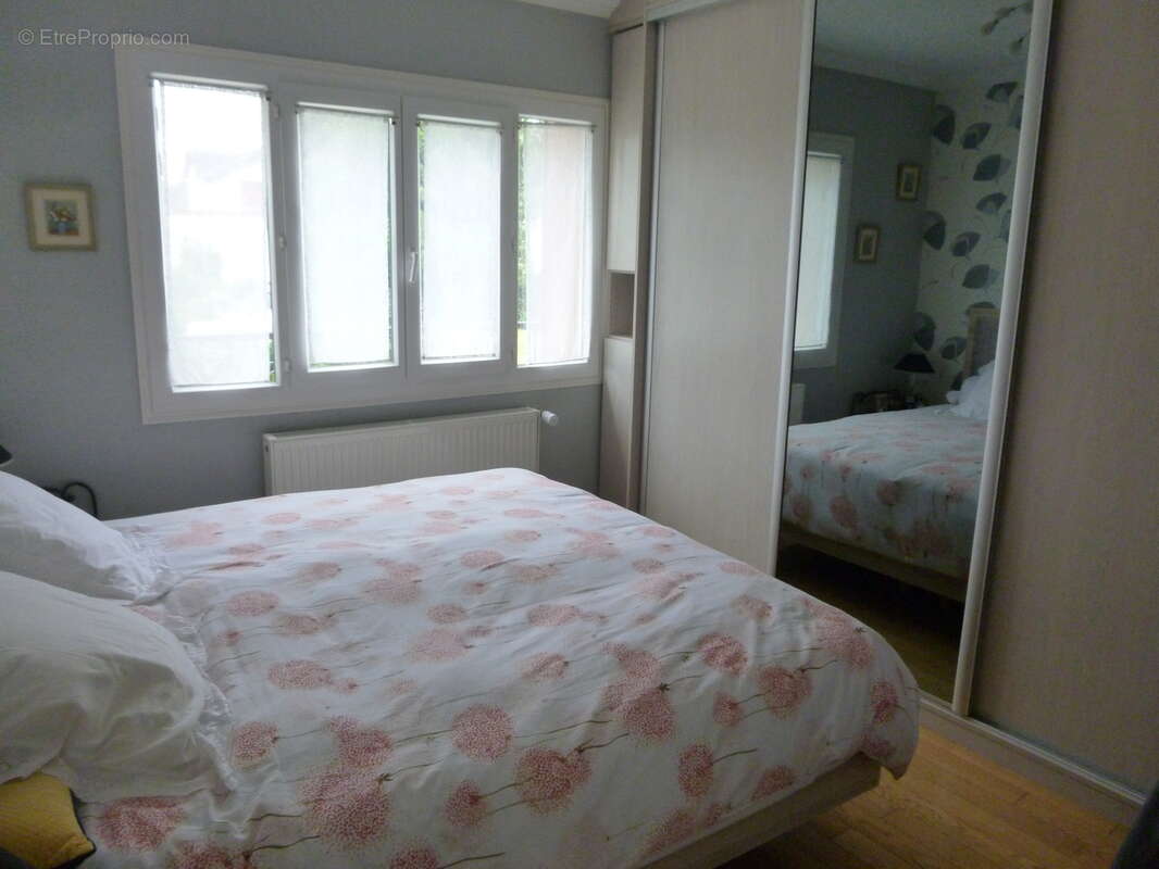 Maison à SAINT-GRATIEN