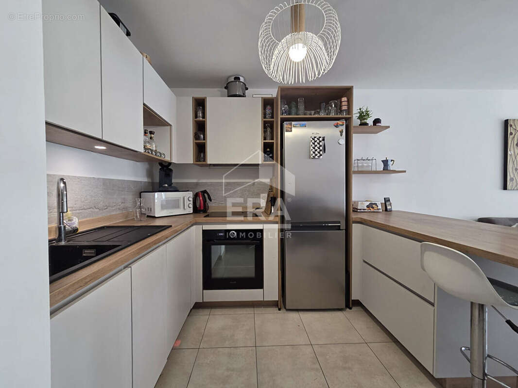 Appartement à SAINT-LAURENT-DU-VAR