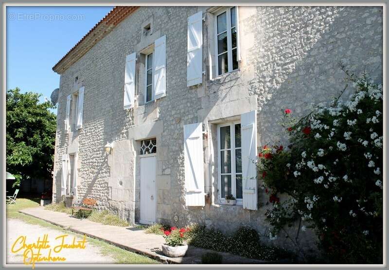 propriété en pierre + 1 ha - photo 4
