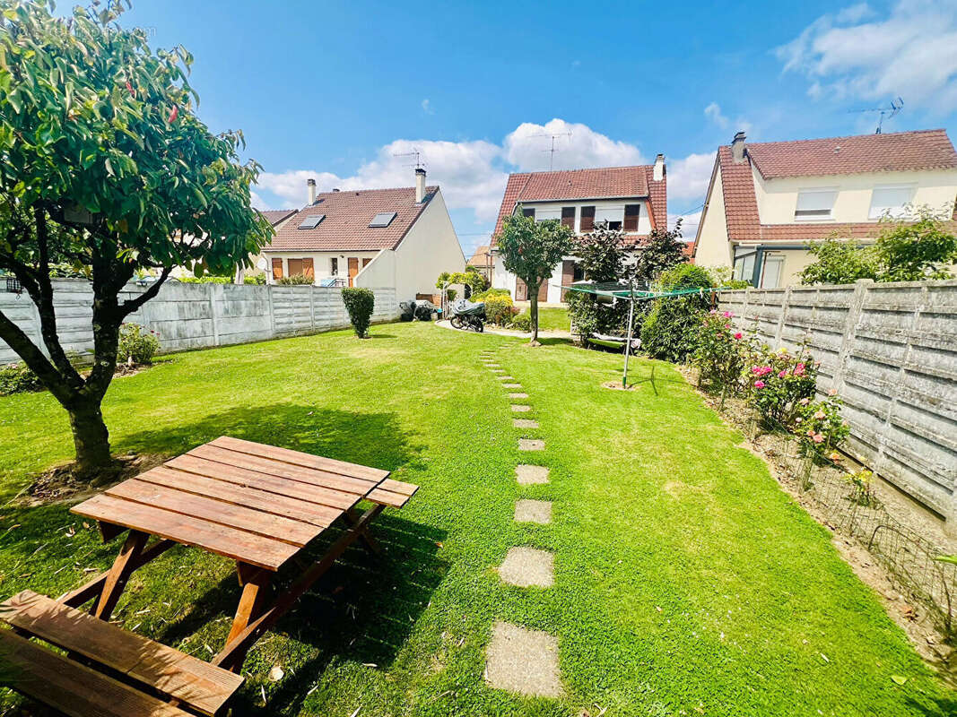 Maison à MITRY-MORY