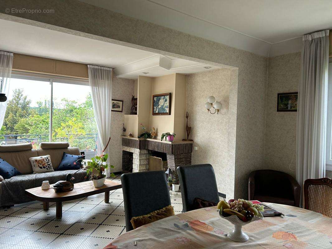 Maison à VILLENAVE-D'ORNON