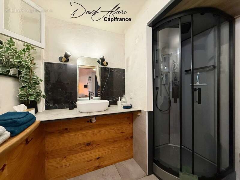 Appartement à LARAGNE-MONTEGLIN