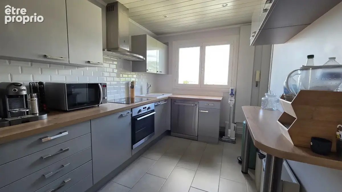 3 pièces au 3ème et dernier étage avec cave et parking - RESIDENCE RECHERCHEE - photo 4