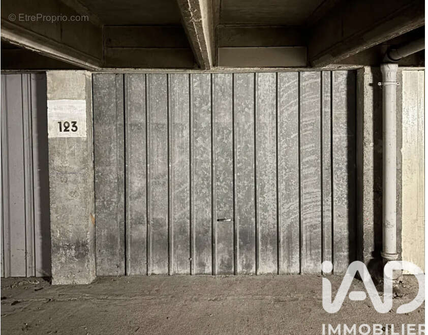 Photo 2 - Parking à IVRY-SUR-SEINE