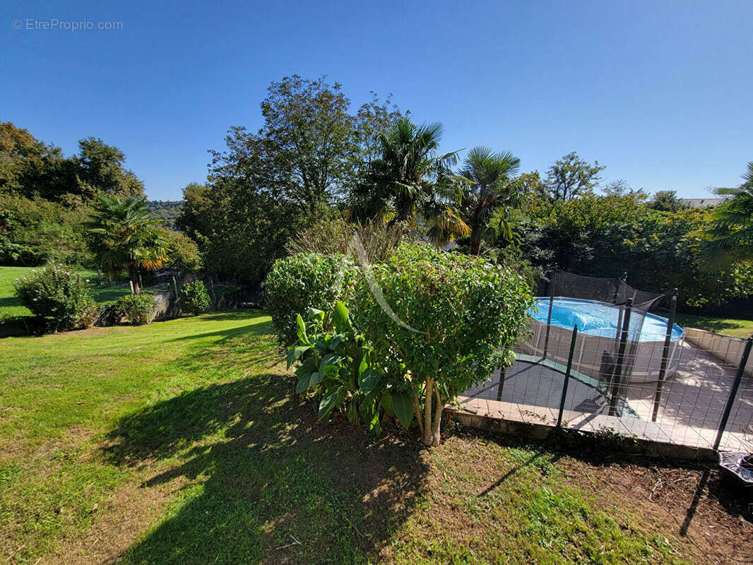 Maison à NAVAILLES-ANGOS