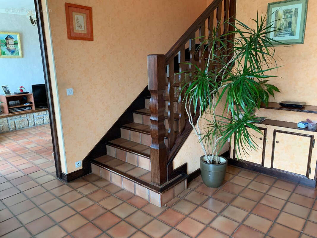 BINIC, maison traditionnelle, à 2 kilomètres de la mer, à vendre - photo 6