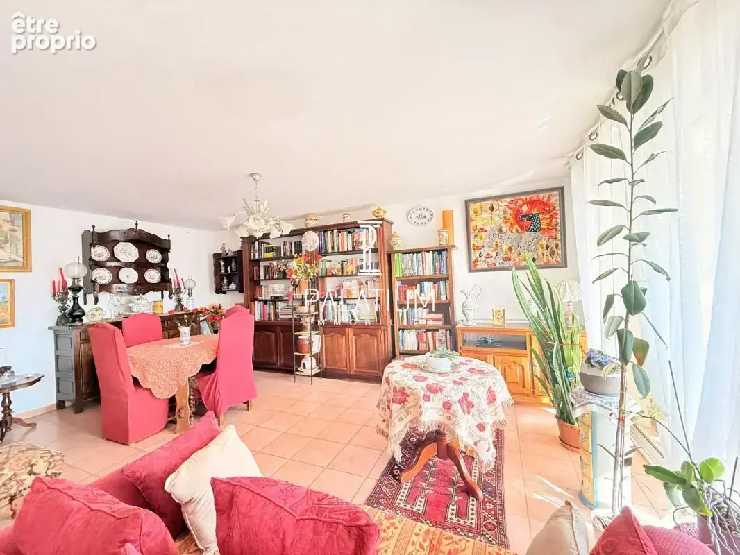 Magnifique T4 en duplex de 110 m2 avec deux grandes terrasses et - photo 2