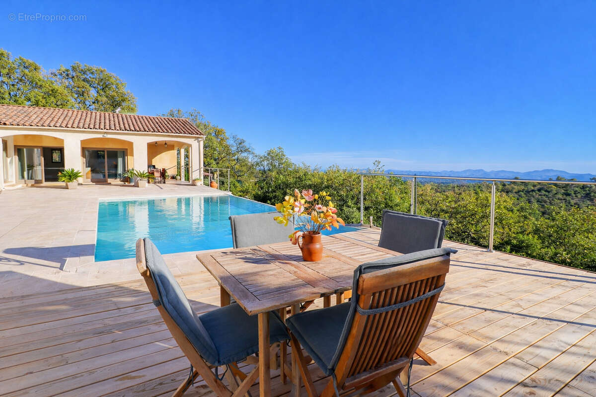 Maison à FAYENCE