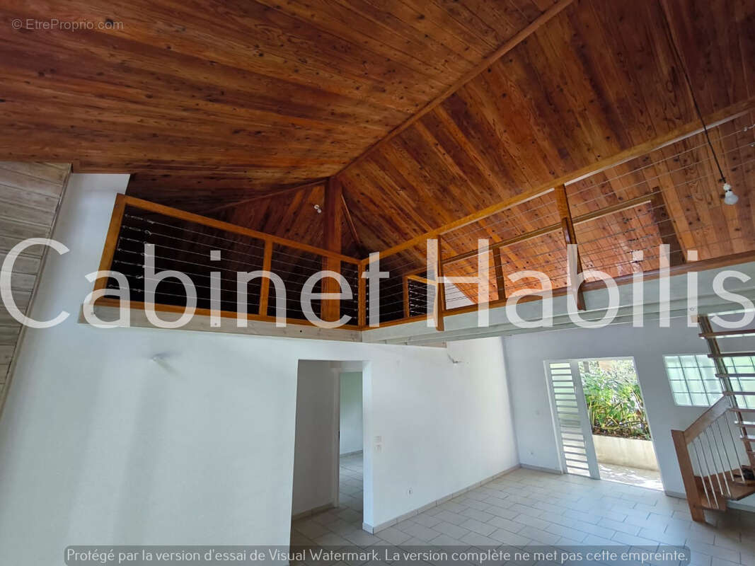 A vendre - maison de type t4 de 115.53 m2 environ - saint-pierre - 449 000 € - photo 2