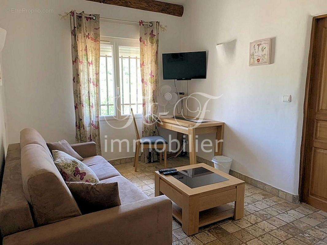 Maison à SIMIANE-LA-ROTONDE