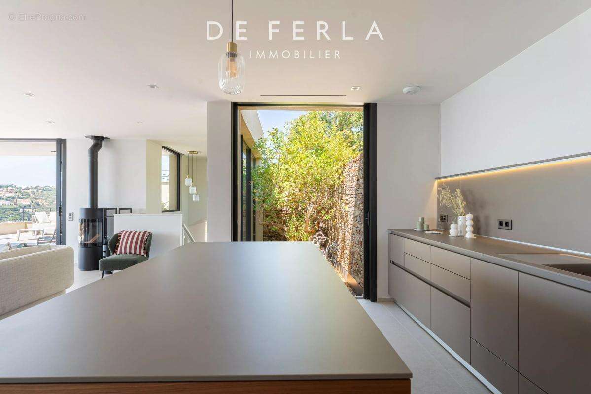 Appartement à LE LAVANDOU