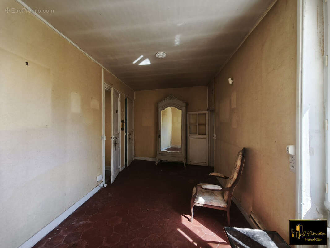 Maison à SAINTE-MESME