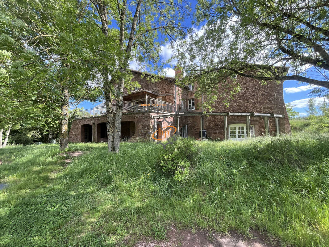 Vente propriété d'exception Saint Affrique Aveyron sur 45 hectares de terrains - photo 2