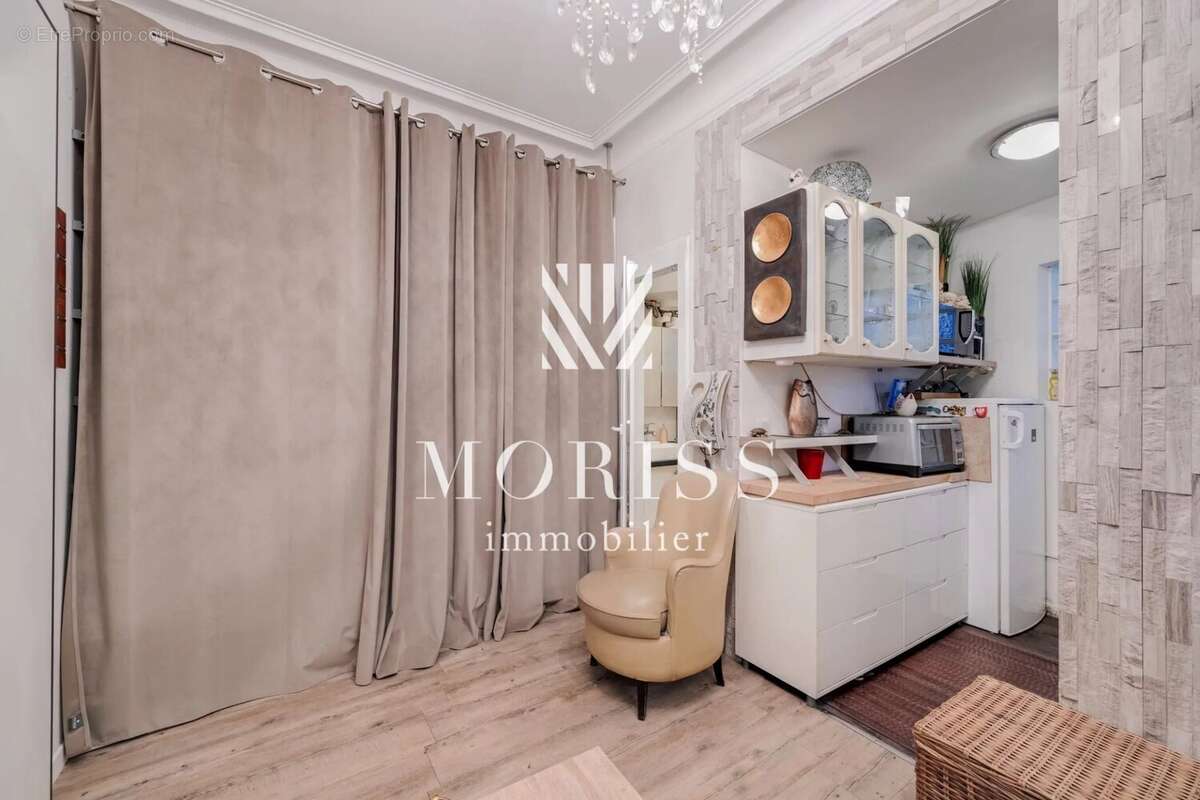 Appartement à PARIS-17E