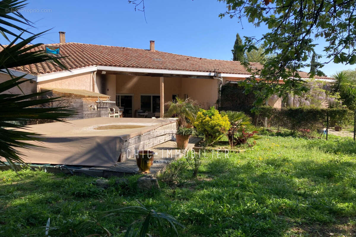 Maison à LAROQUE-DES-ALBERES