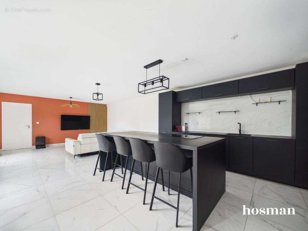Belle maison de plain-pied avec 4 chambres avec jardin et piscine - En impasse, aux Sorinières - photo 2