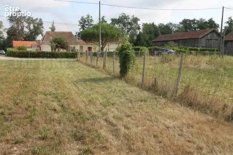 Terrain constructible  - 1341 m2 - photo 3