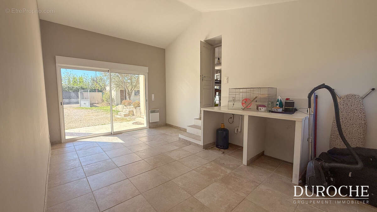 Maison à SAUVETERRE