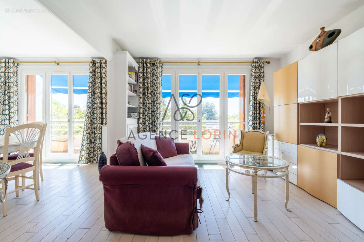 Appartement à LE VESINET