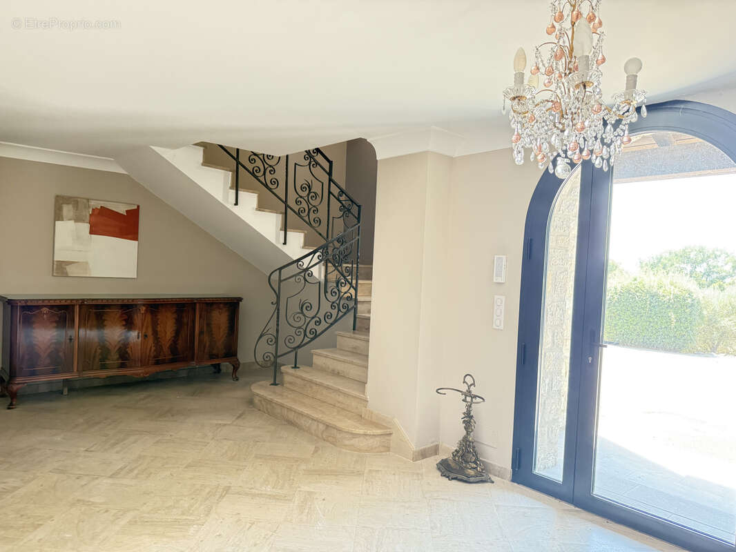 Maison à SAINTE-ANASTASIE