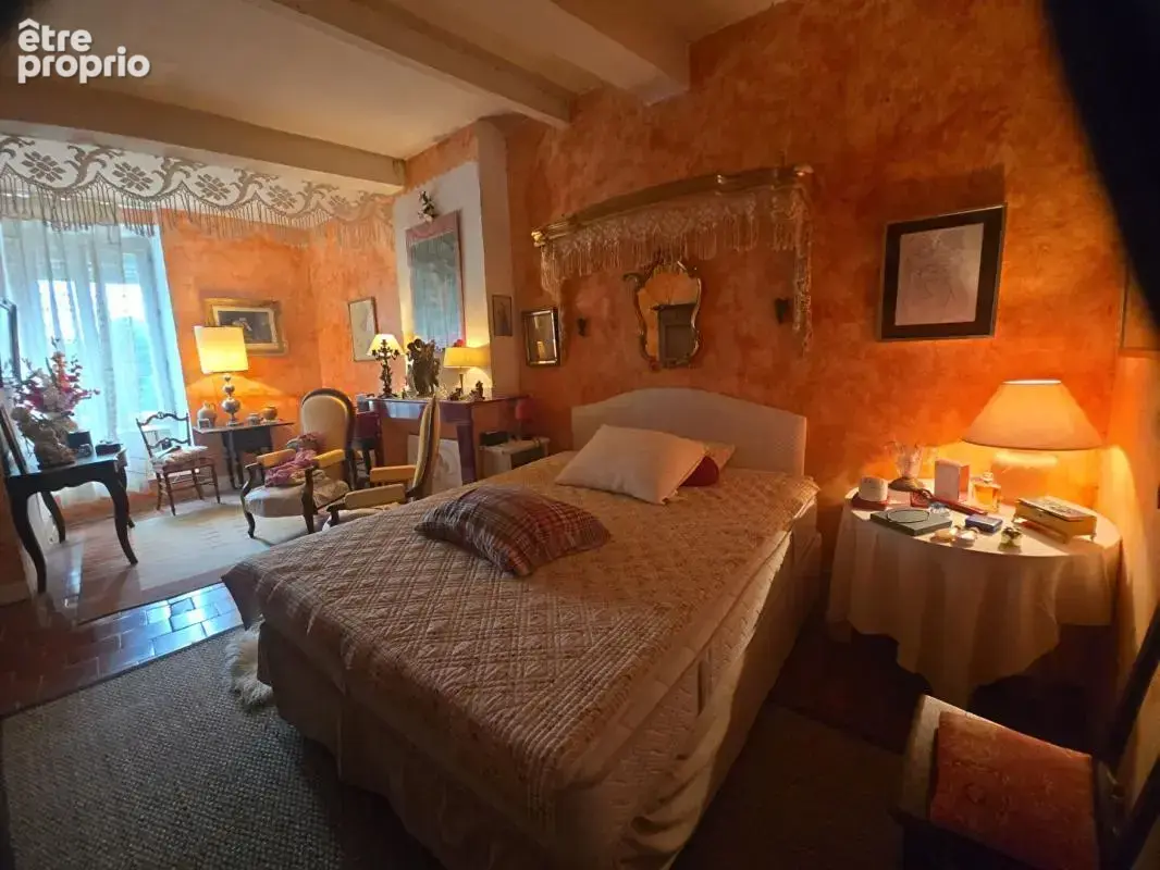 Lezignan , maison de ville plus 3 locaux loues - photo 3