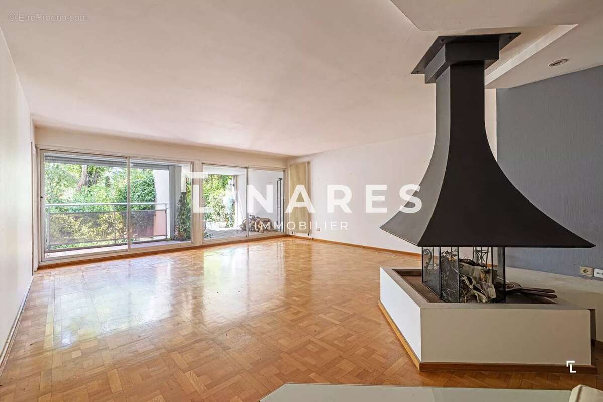 LE PATIO VERT - Appartement T3 de 101 m2 - Terrasse - Jardin - 13008 - photo 6