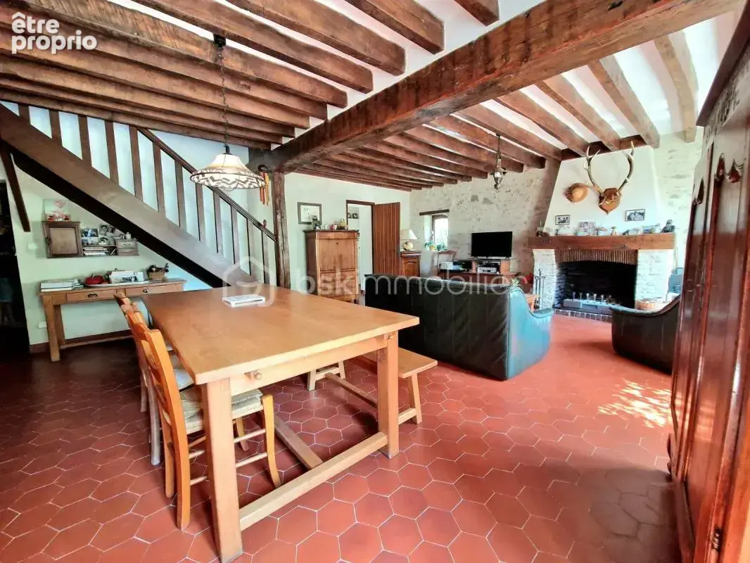Charmante longère endroit privilégié – 4 chambres – terrain de 1 920 m² – fort potentiel - photo 14