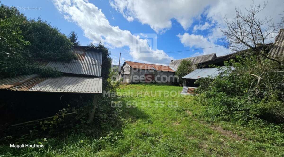 Maison à SAINT-HILAIRE-DU-HARCOUET