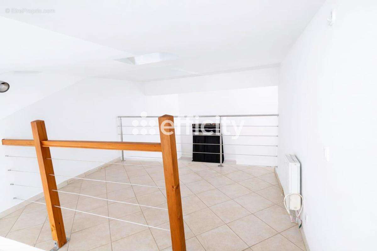Appartement à MARSEILLE-13E