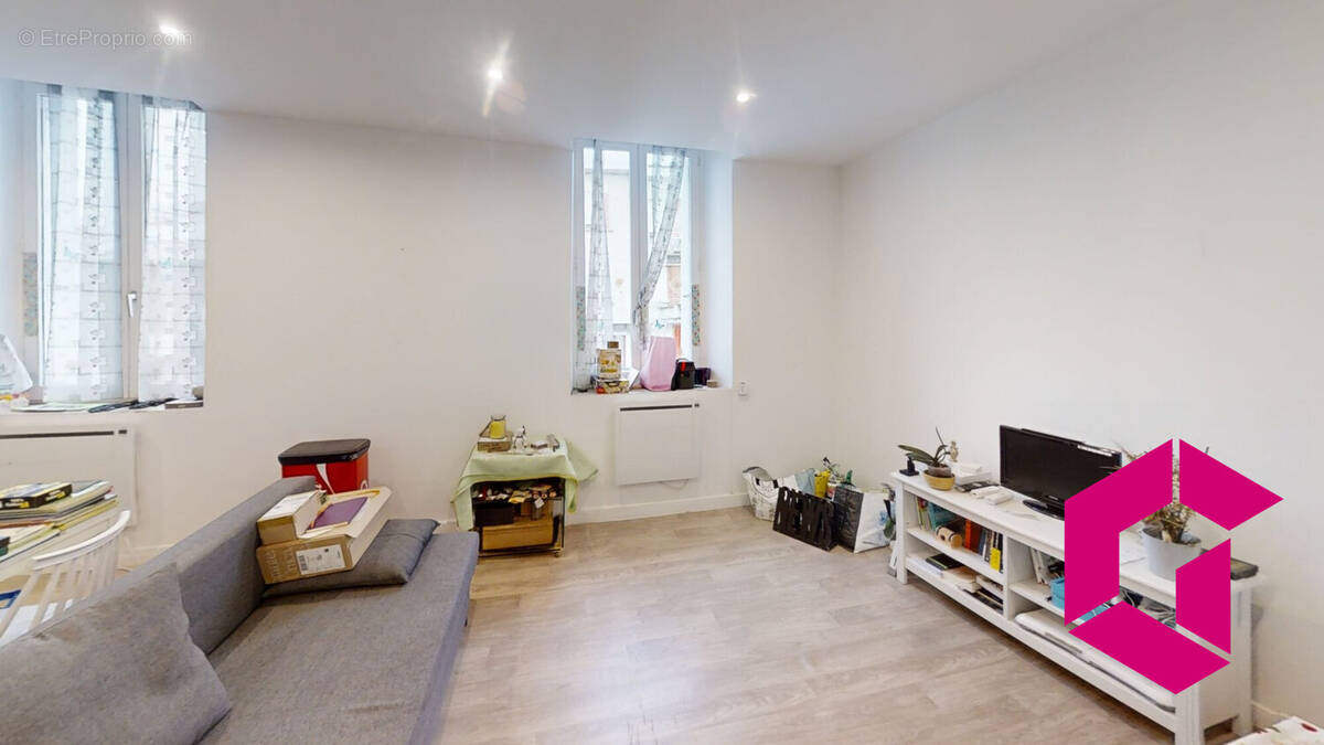 Appartement à DUNIERES