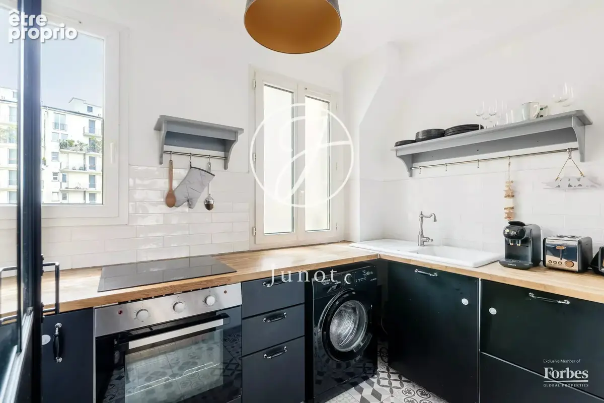 Paris 15e - SUFFREN - Duplex - 3 pièces - 58,69m² Carrez - 61,47m² au sol - 2 chambres - Balcon - photo 6