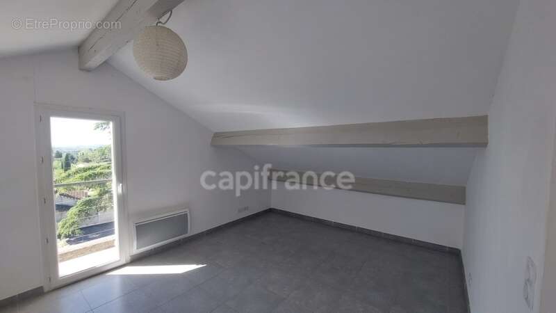 Appartement à vendre 3 pièces VILLENEUVE LES AVIGNON (30) - photo 13