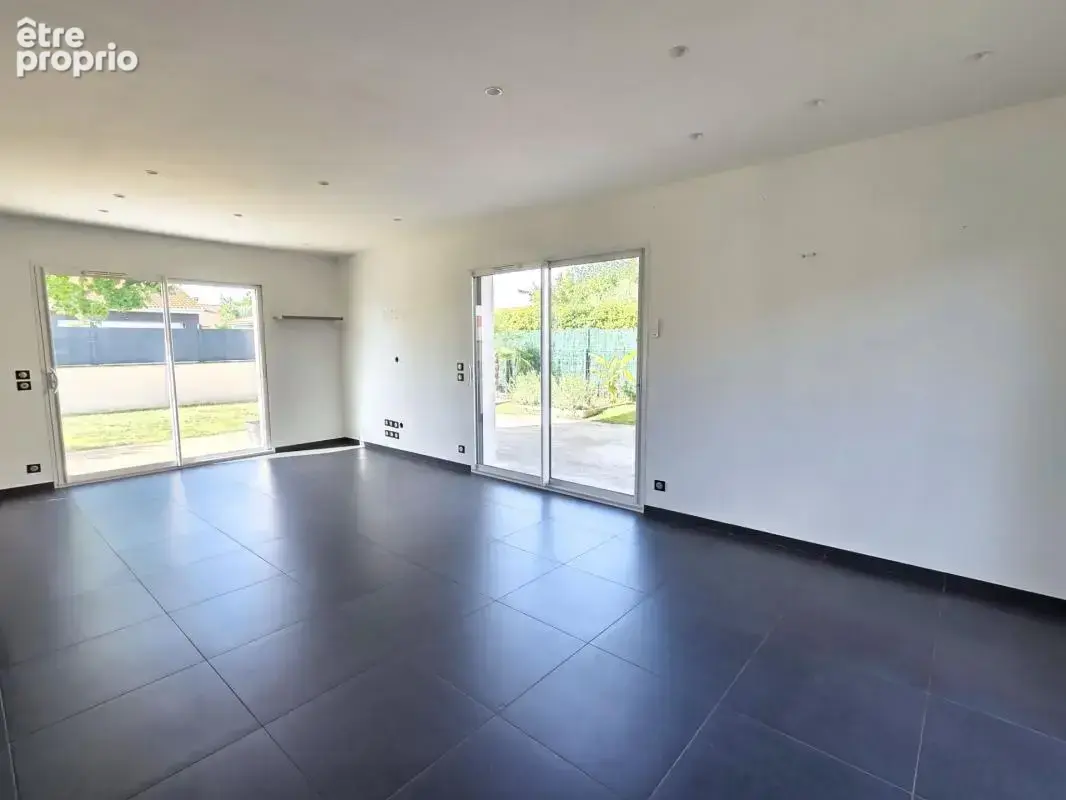 *** exclusivite *** maison moderne avec jardin *** pont du chateau 63430 *** - photo 5