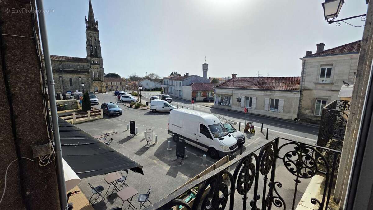 Maison à VENDAYS-MONTALIVET